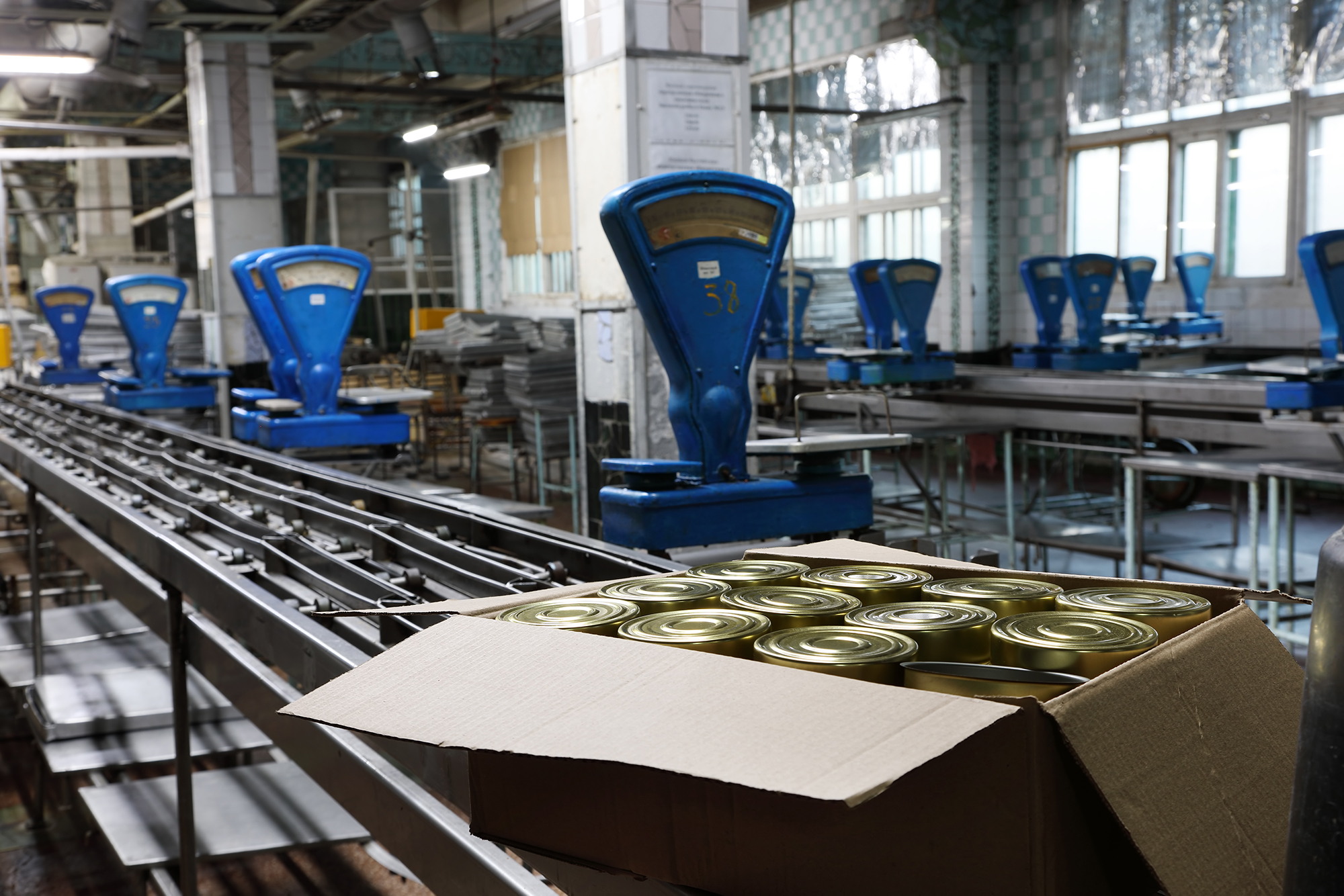 weighing equipment for calibrations